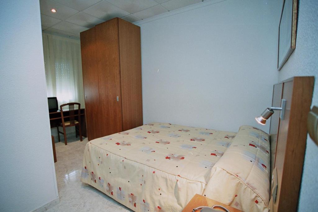 Hostal Virginia Tortosa Camera foto