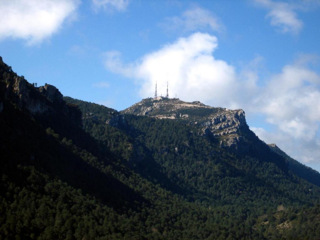 Hostal Virginia Tortosa Esterno foto